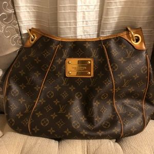Louis Vuitton Hobo Bag